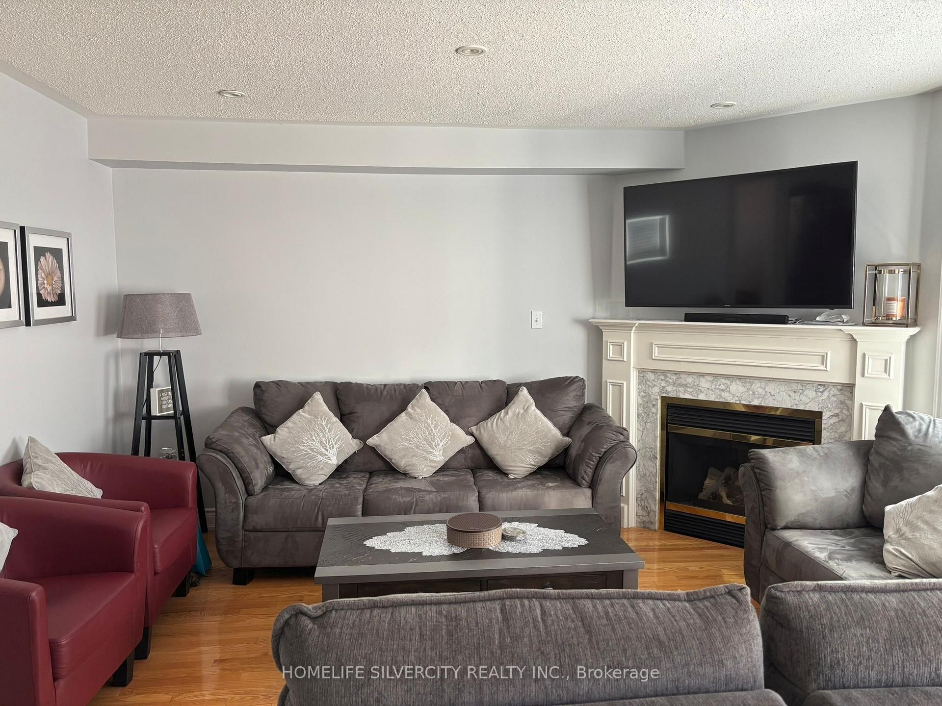 Photo 3 of 111 Edward Jeffreys Avenue, Markham, Wismer — HOMEH