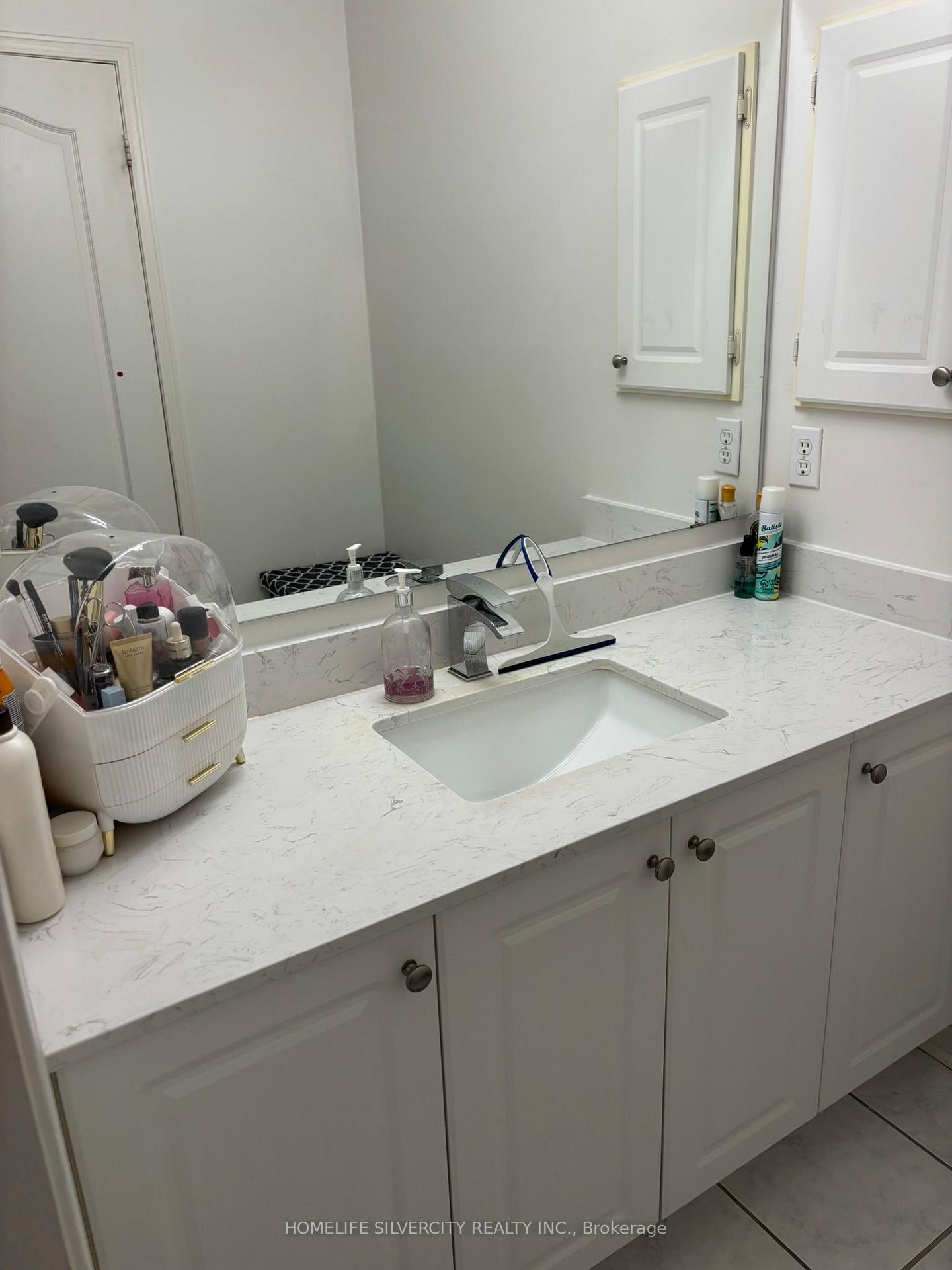 Photo 13 of 111 Edward Jeffreys Avenue, Markham, Wismer — HOMEH