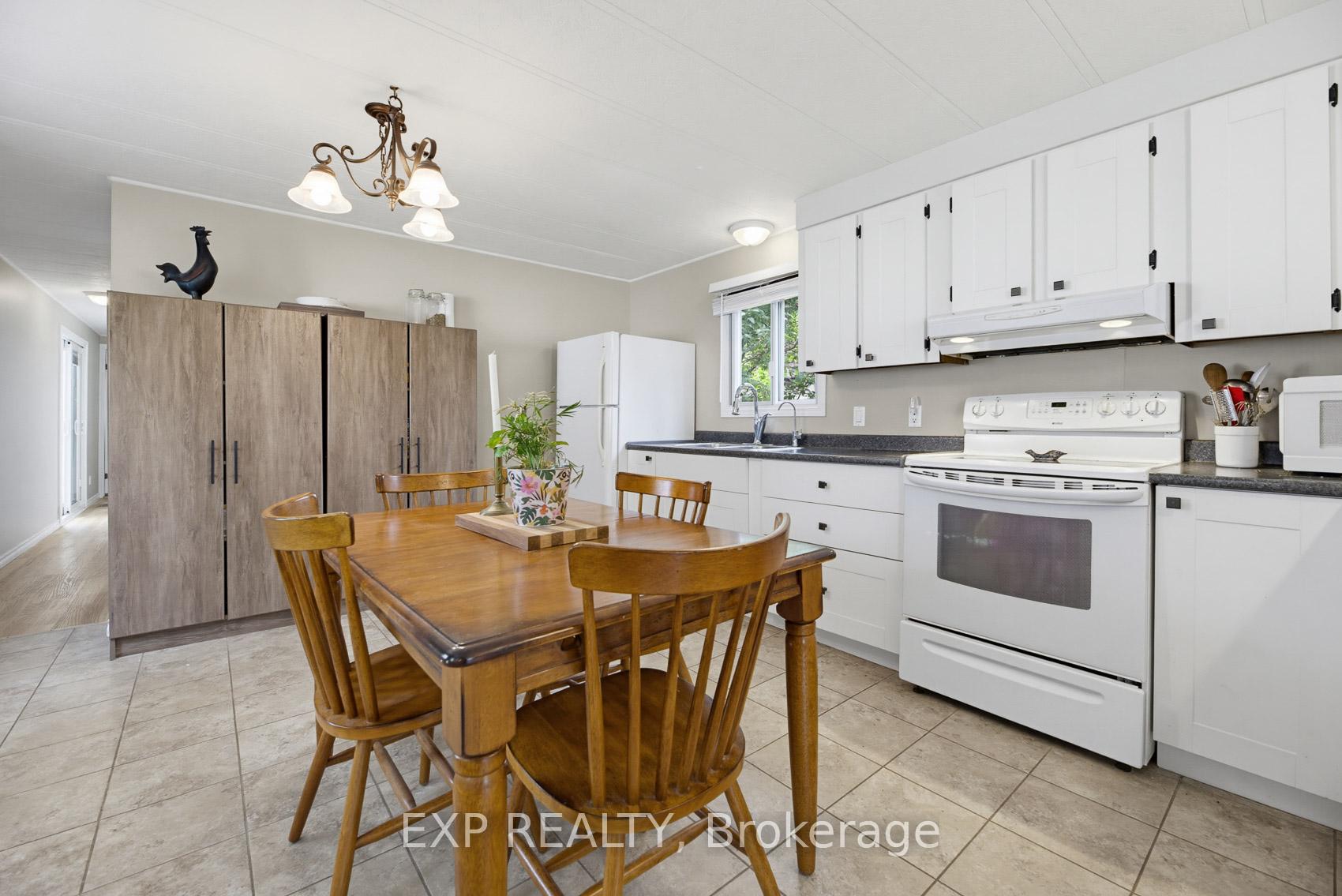 Photo 9 of 23 Heather Avenue, Erin, Hillsburgh — HOMEH