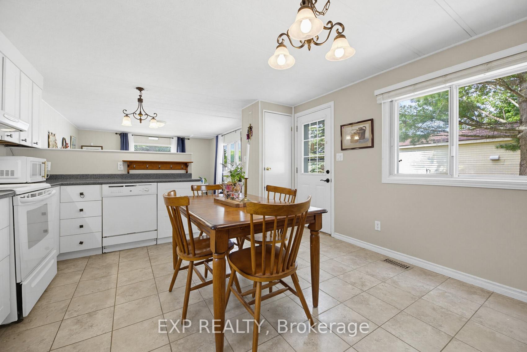 Photo 10 of 23 Heather Avenue, Erin, Hillsburgh — HOMEH