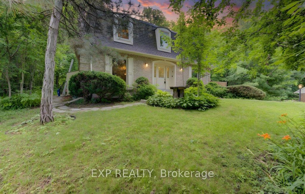 Photo 1 of 318 Shakespeare Place, Waterloo, Beechwood — HOMEH