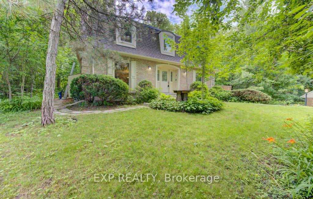 Photo 4 of 318 Shakespeare Place, Waterloo, Beechwood — HOMEH