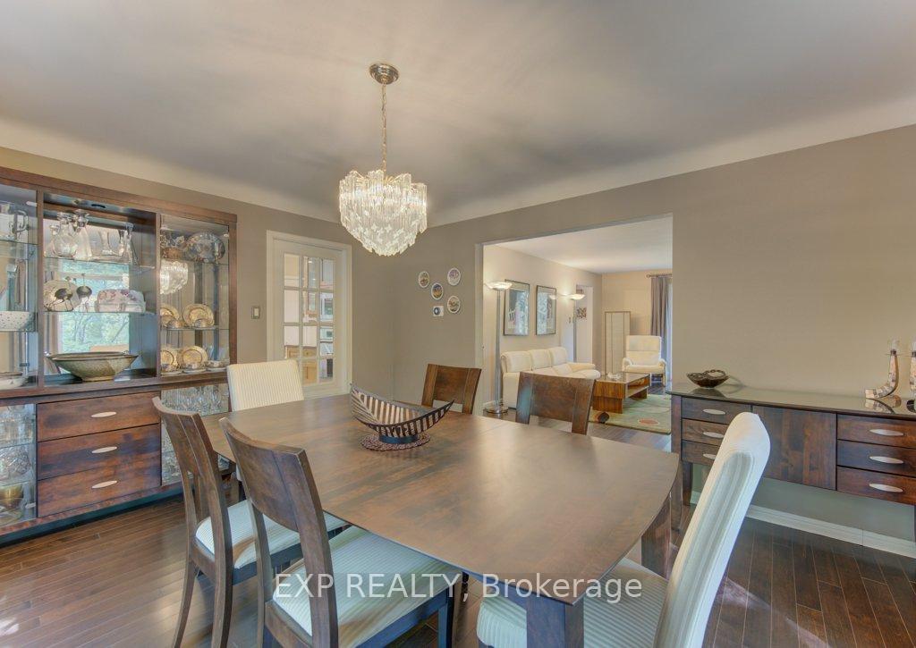 Photo 12 of 318 Shakespeare Place, Waterloo, Beechwood — HOMEH