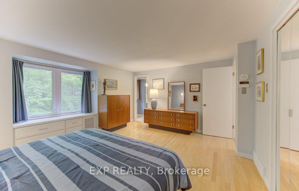 Photo 29 of 318 Shakespeare Place, Waterloo, Beechwood — HOMEH