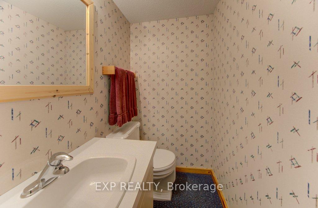 Photo 36 of 318 Shakespeare Place, Waterloo, Beechwood — HOMEH