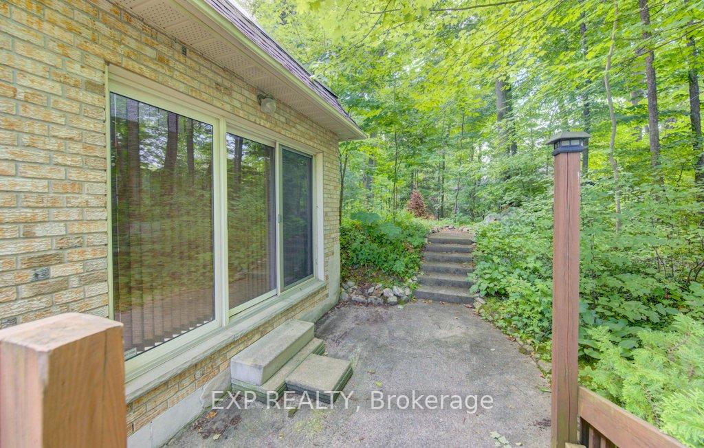 Photo 43 of 318 Shakespeare Place, Waterloo, Beechwood — HOMEH