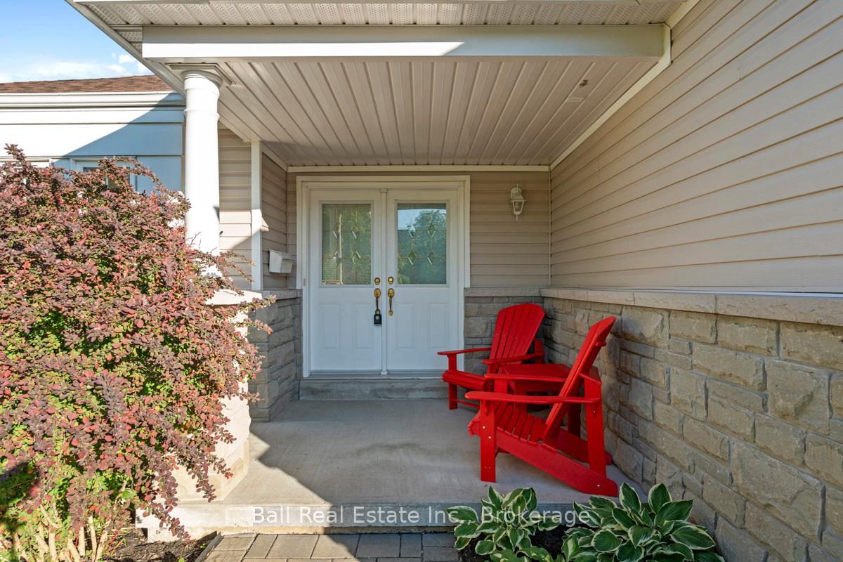 Photo 3 of 235 Evans Drive, Peterborough, Northcrest Ward 5 — HOMEH
