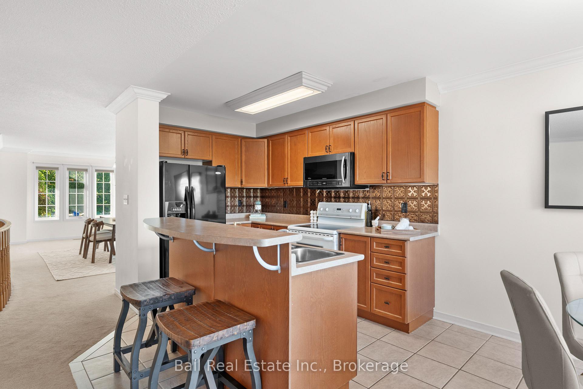Photo 14 of 235 Evans Drive, Peterborough, Northcrest Ward 5 — HOMEH