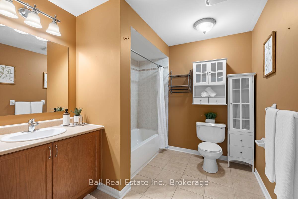 Photo 22 of 235 Evans Drive, Peterborough, Northcrest Ward 5 — HOMEH