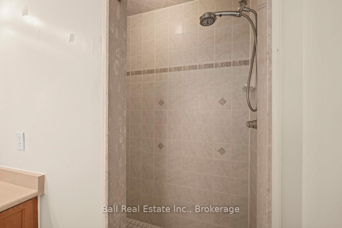 Photo 25 of 235 Evans Drive, Peterborough, Northcrest Ward 5 — HOMEH