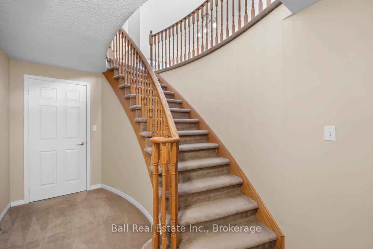Photo 27 of 235 Evans Drive, Peterborough, Northcrest Ward 5 — HOMEH