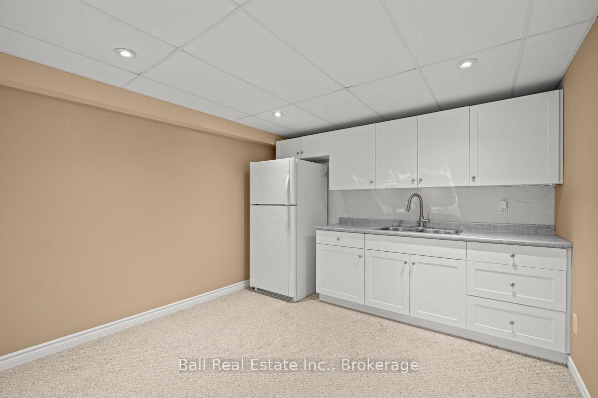 Photo 33 of 235 Evans Drive, Peterborough, Northcrest Ward 5 — HOMEH