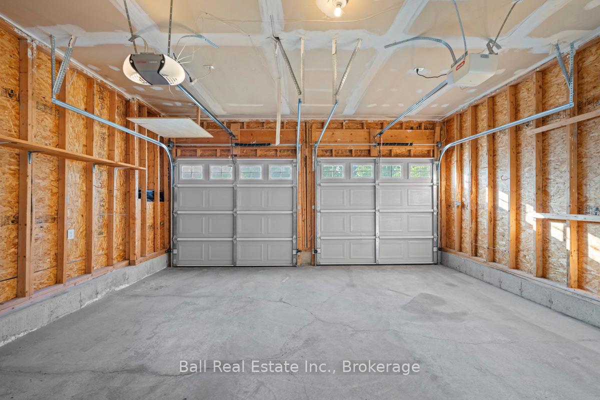 Photo 42 of 235 Evans Drive, Peterborough, Northcrest Ward 5 — HOMEH