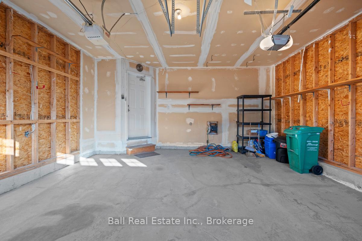 Photo 43 of 235 Evans Drive, Peterborough, Northcrest Ward 5 — HOMEH