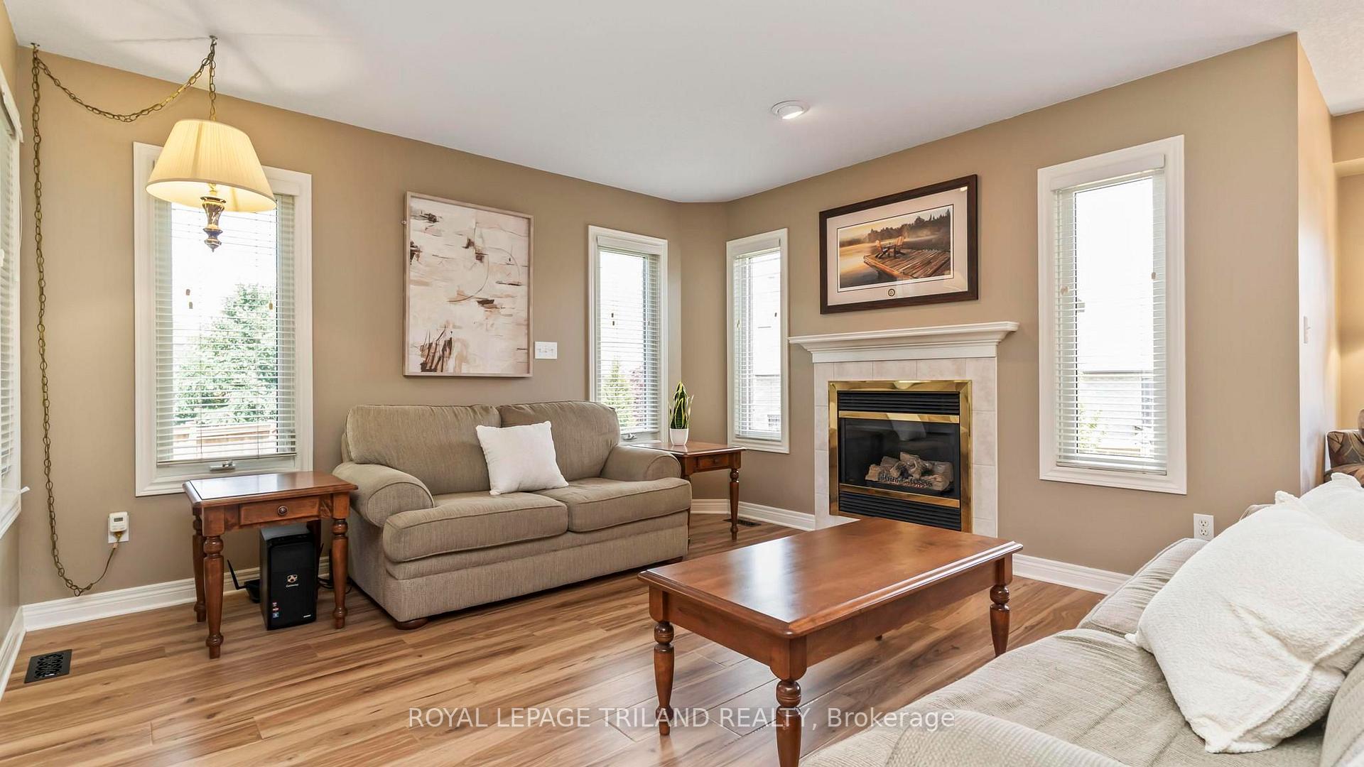 Photo 6 of 17 Windemere Place, St. Thomas — HOMEH