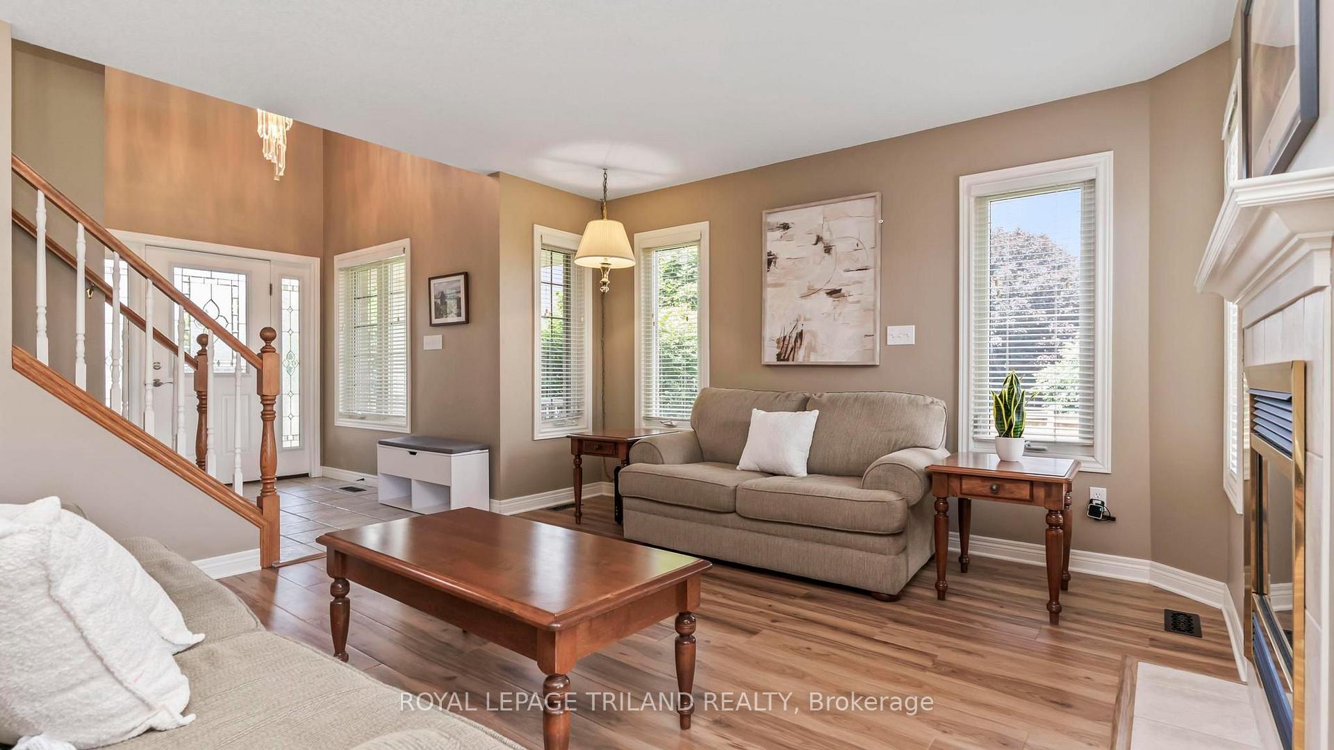 Photo 8 of 17 Windemere Place, St. Thomas — HOMEH