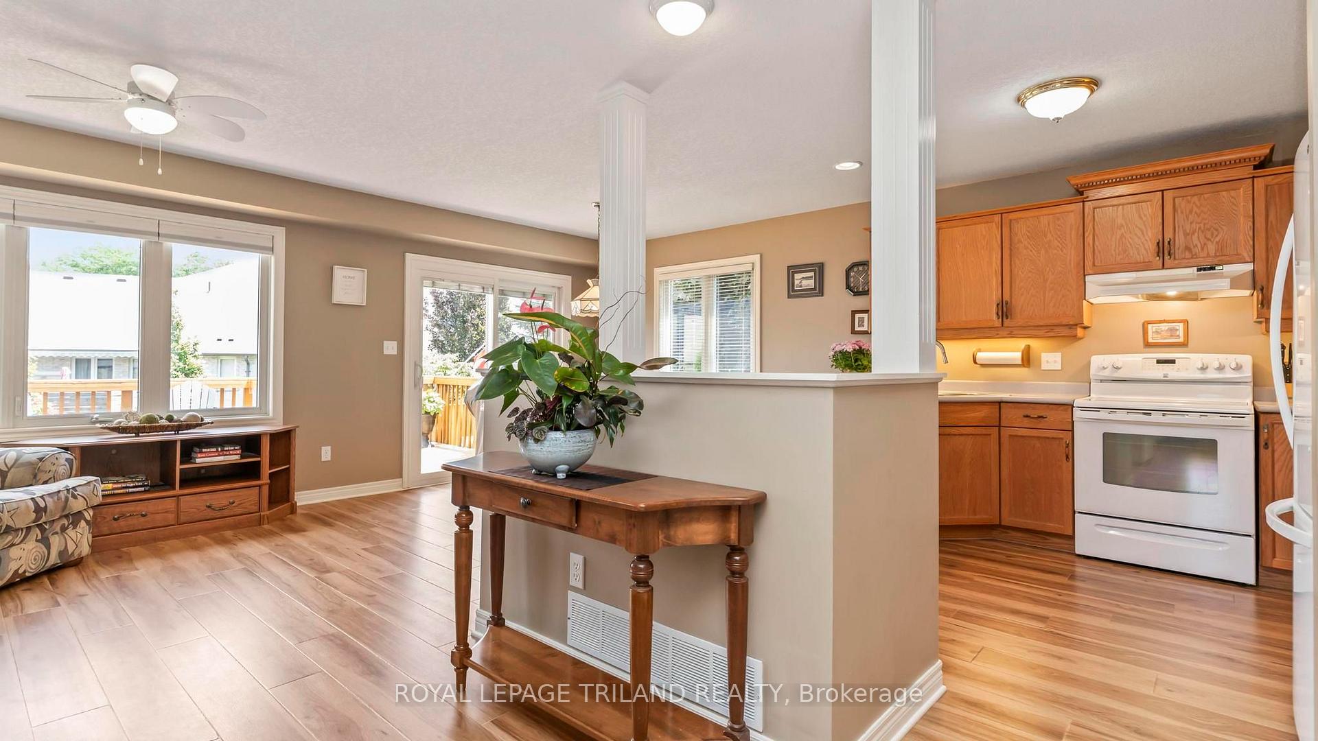 Photo 9 of 17 Windemere Place, St. Thomas — HOMEH