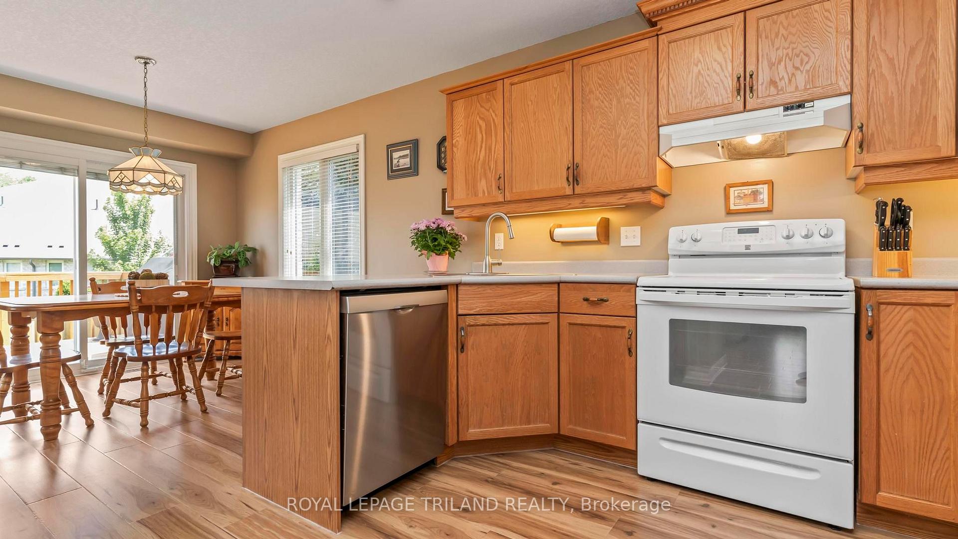Photo 13 of 17 Windemere Place, St. Thomas — HOMEH