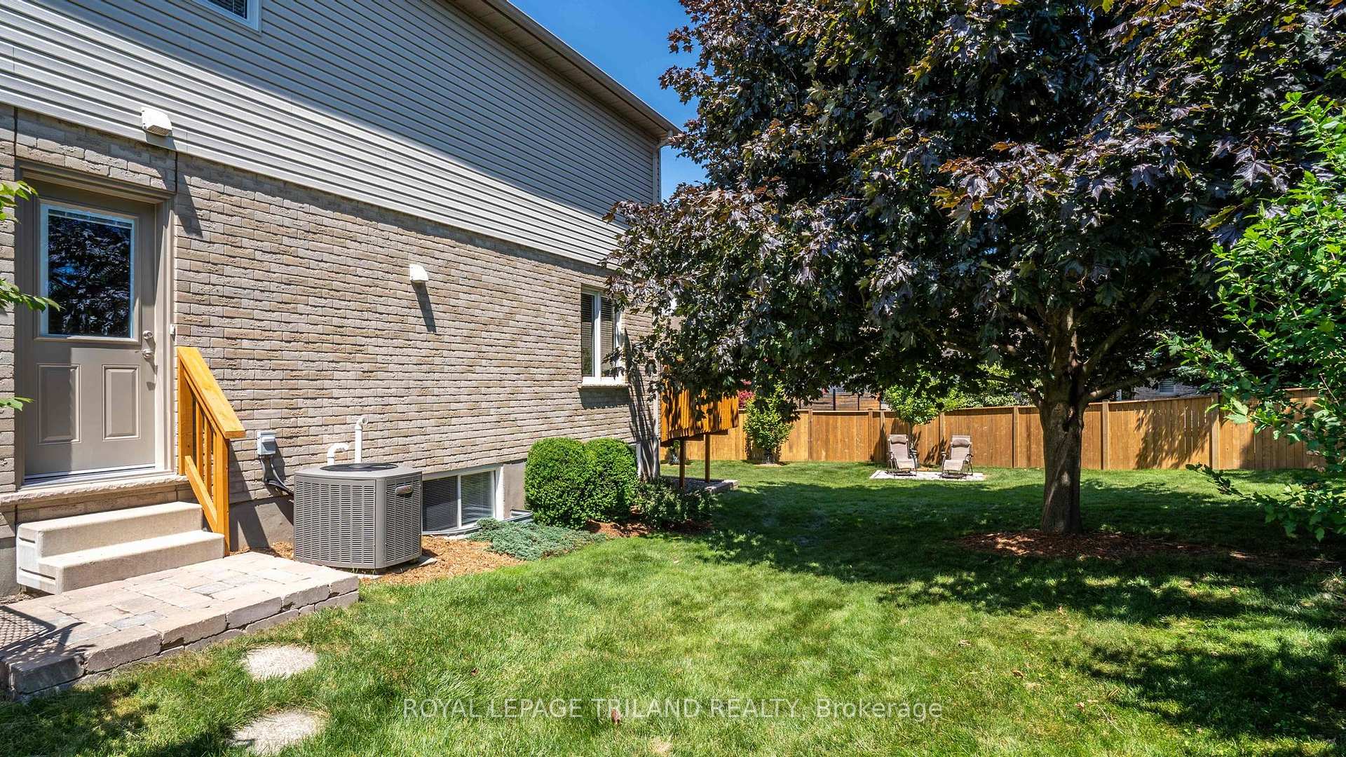 Photo 33 of 17 Windemere Place, St. Thomas — HOMEH