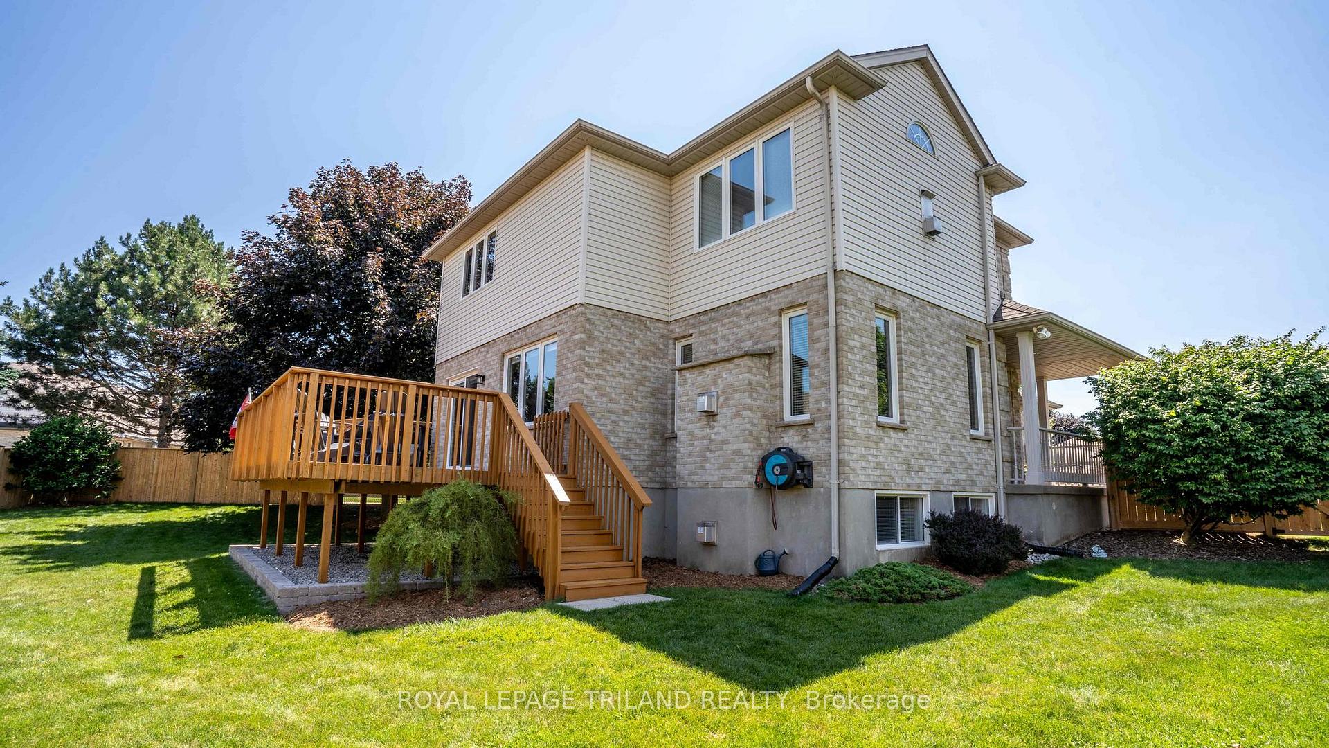 Photo 39 of 17 Windemere Place, St. Thomas — HOMEH