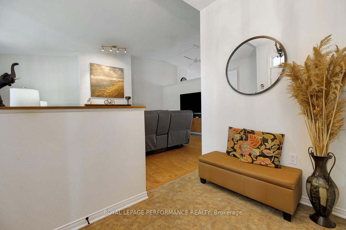 Photo 5 of 540 Trailview Private, Ottawa, Carlsbad Springs — HOMEH