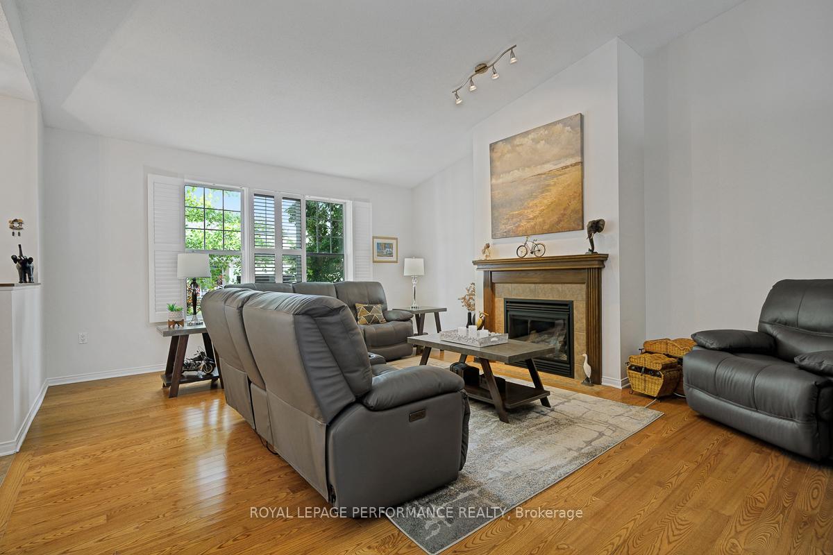 Photo 6 of 540 Trailview Private, Ottawa, Carlsbad Springs — HOMEH