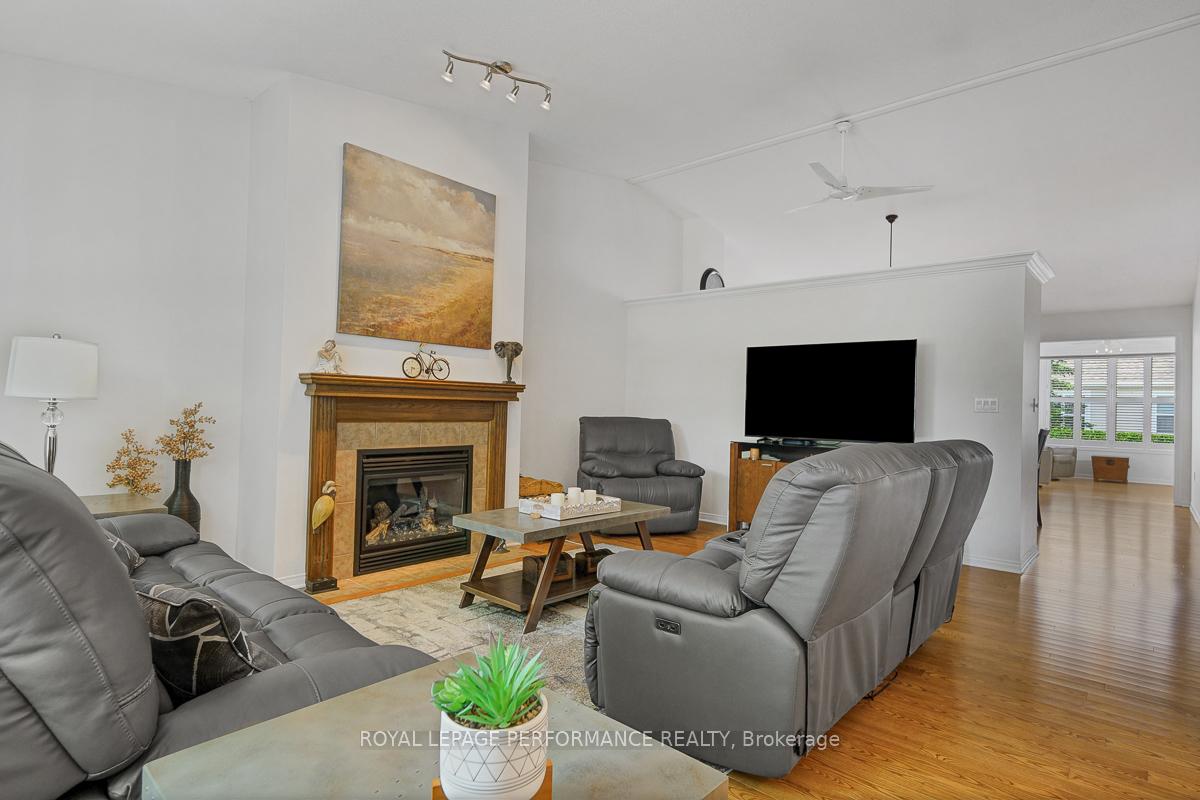 Photo 7 of 540 Trailview Private, Ottawa, Carlsbad Springs — HOMEH