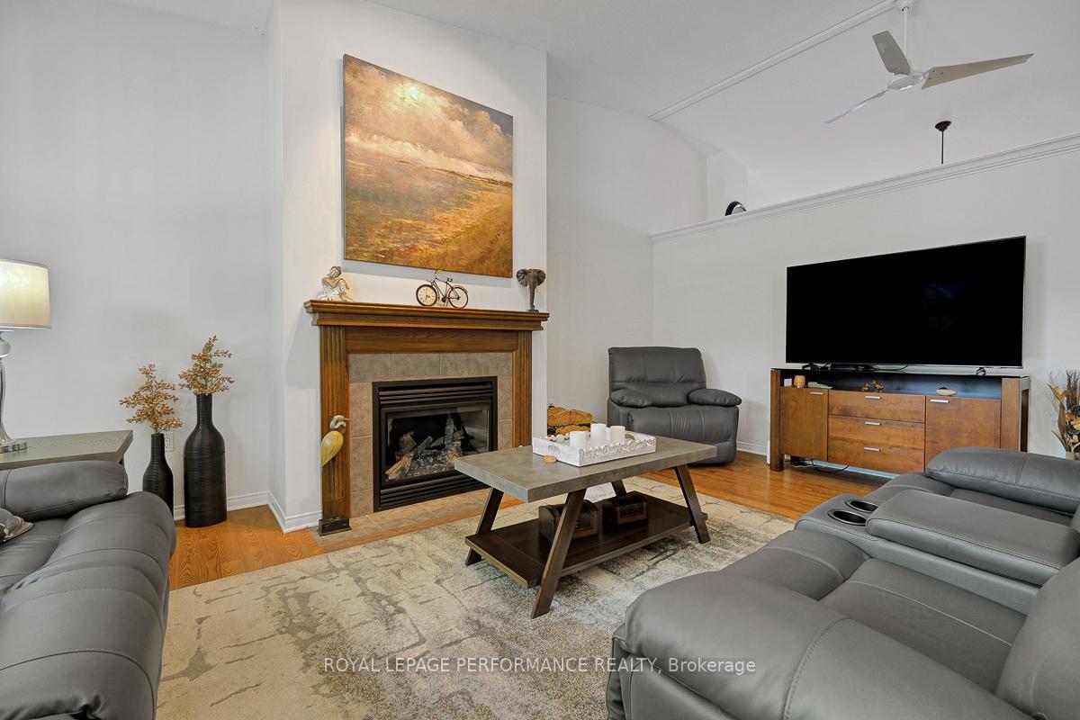 Photo 8 of 540 Trailview Private, Ottawa, Carlsbad Springs — HOMEH