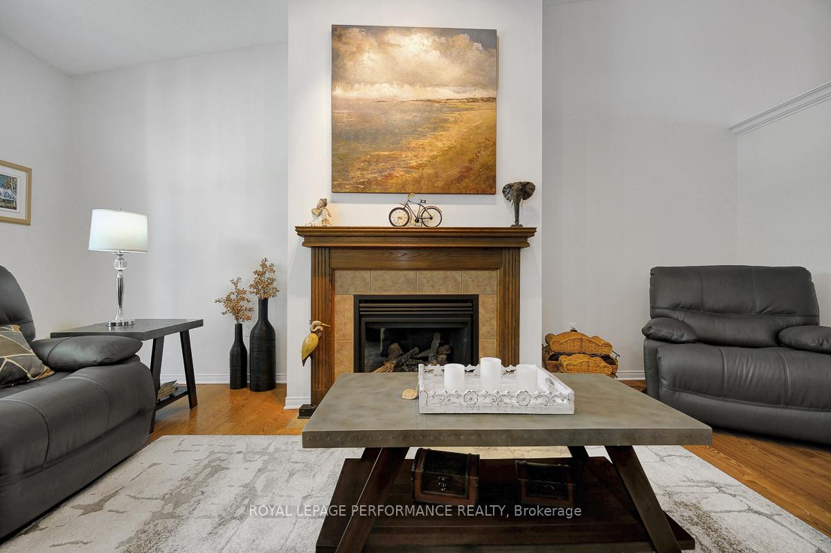 Photo 9 of 540 Trailview Private, Ottawa, Carlsbad Springs — HOMEH