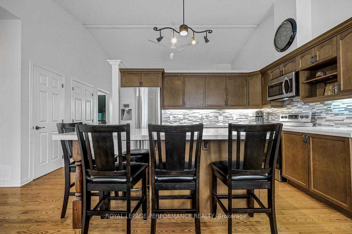 Photo 18 of 540 Trailview Private, Ottawa, Carlsbad Springs — HOMEH