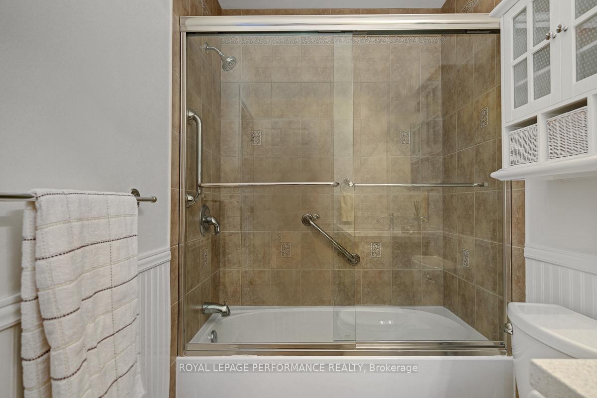 Photo 33 of 540 Trailview Private, Ottawa, Carlsbad Springs — HOMEH