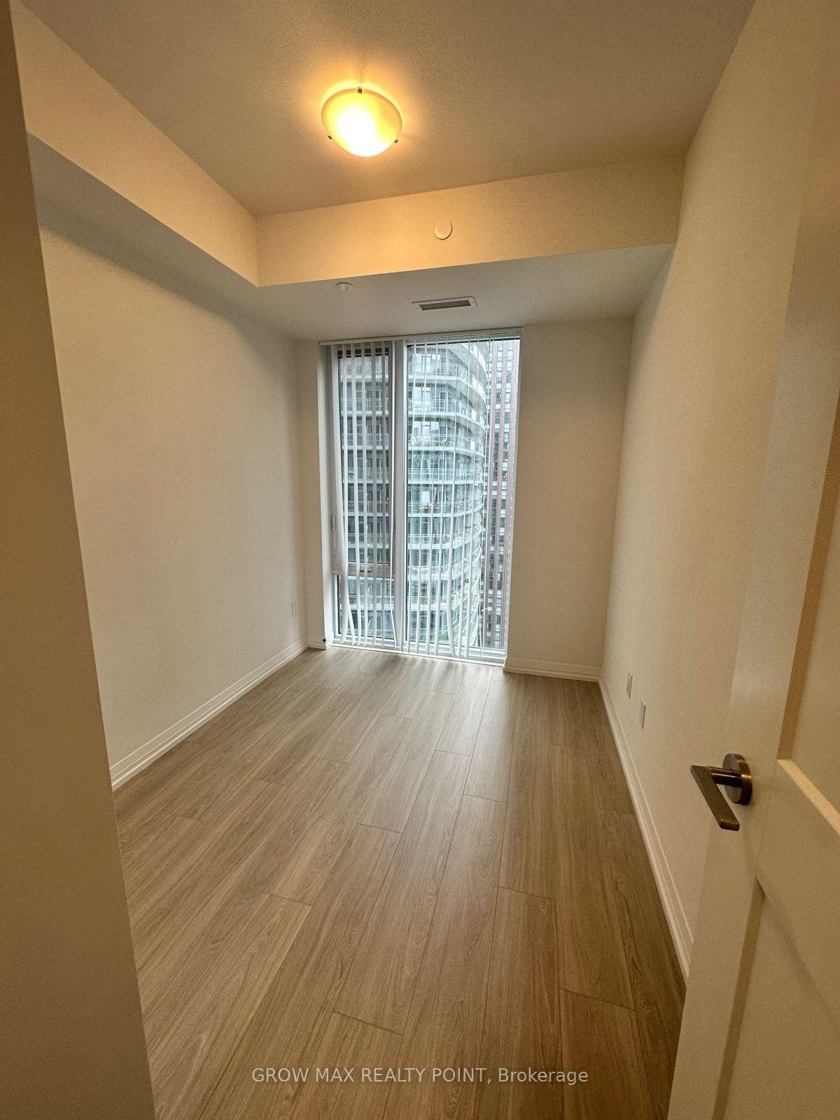 Photo 10 of Unit 3409, 8 Widmer Street NW, Toronto, Waterfront Communities — HOMEH