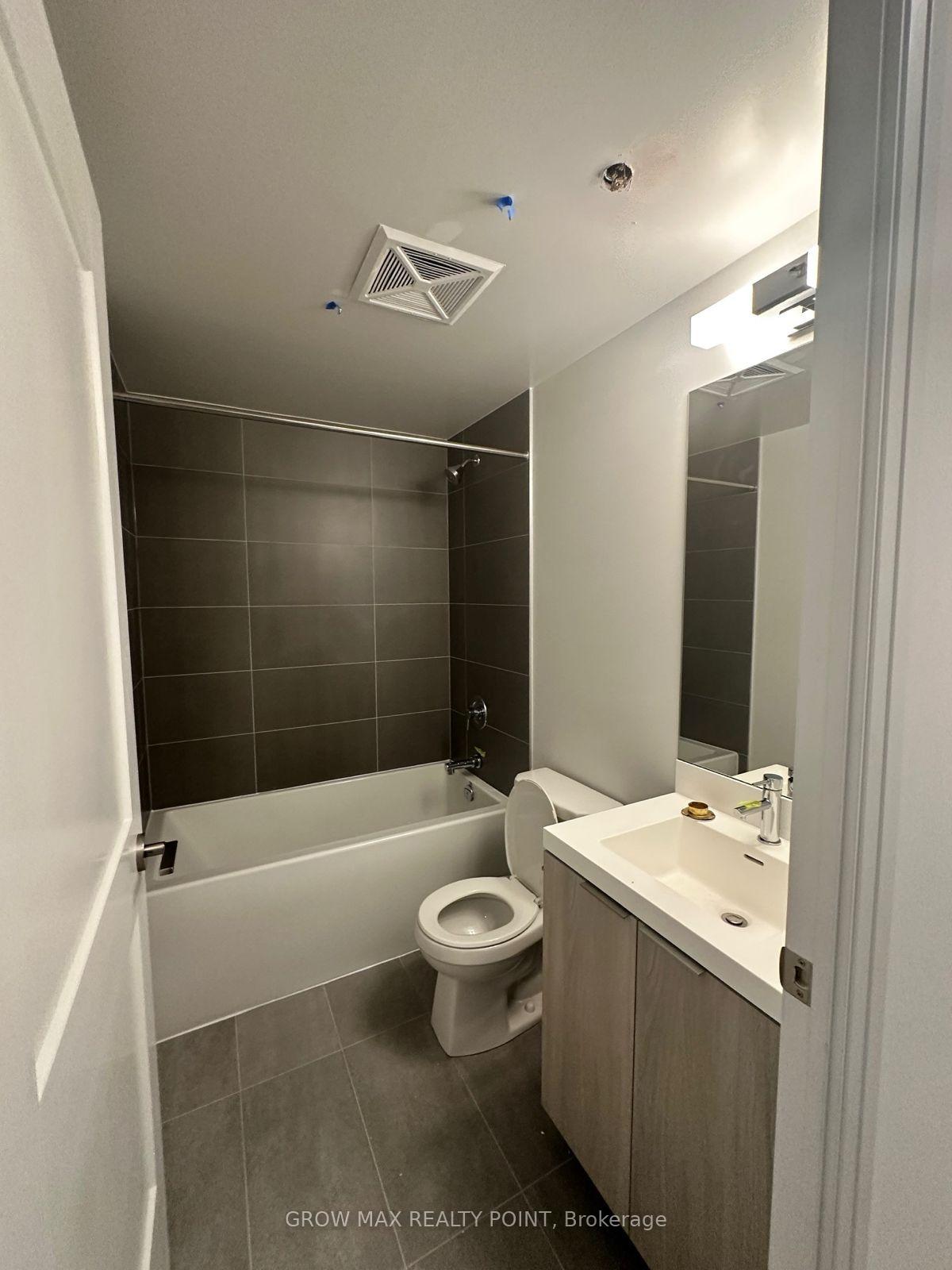 Photo 18 of Unit 3409, 8 Widmer Street NW, Toronto, Waterfront Communities — HOMEH