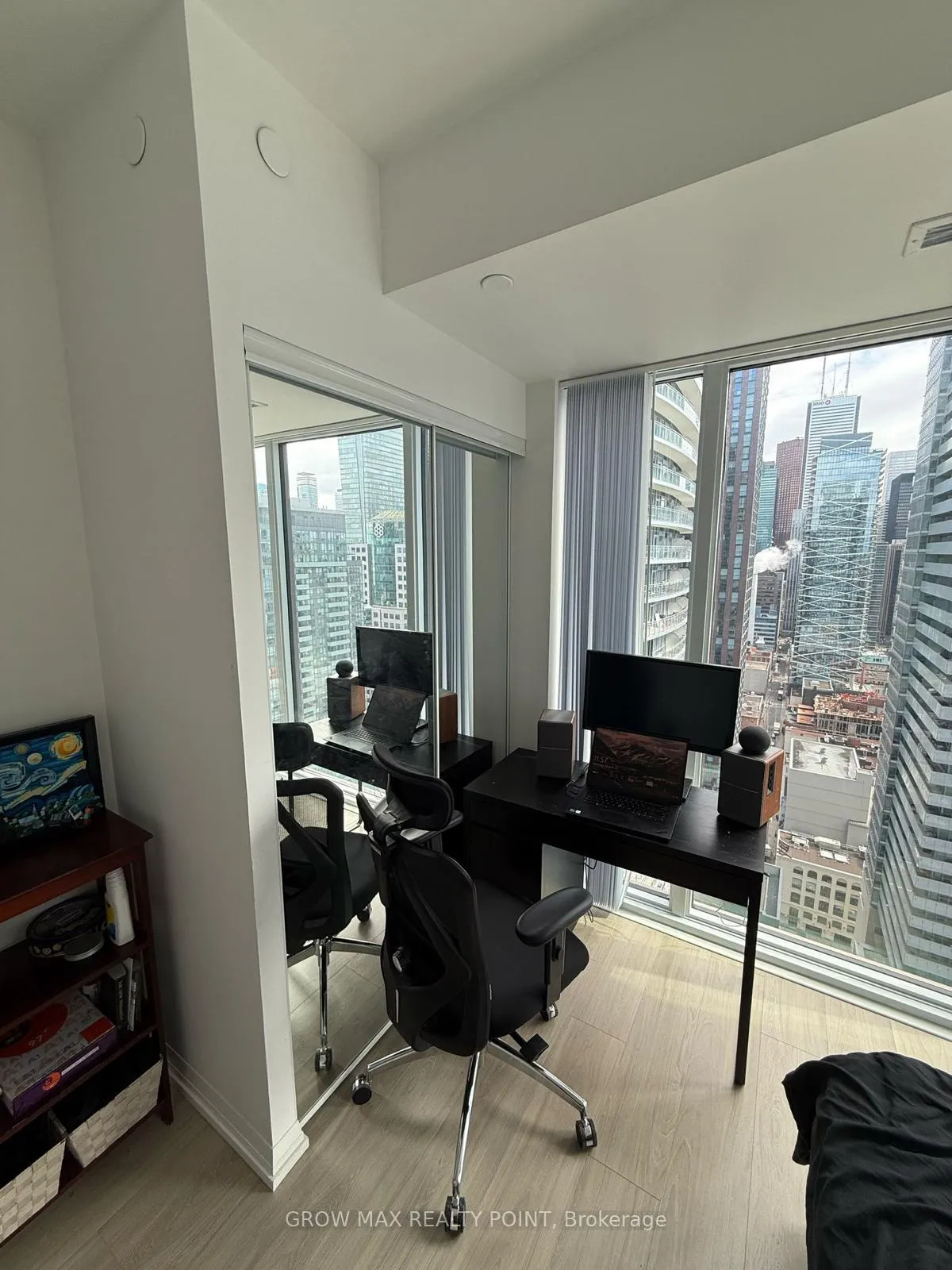 Photo 13 of Unit 3409, 8 Widmer Street NW, Toronto, Waterfront Communities — HOMEH