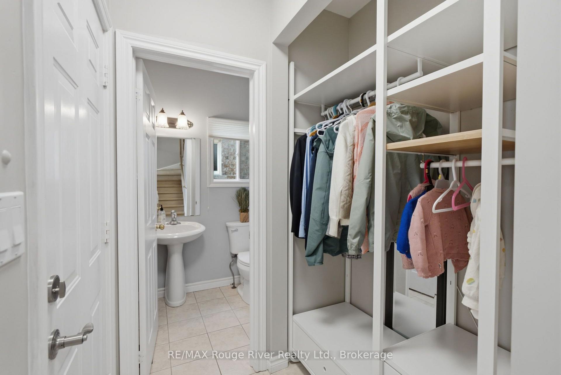 Photo 4 of 2125 Scottscraig Drive, Oshawa, Kedron — HOMEH