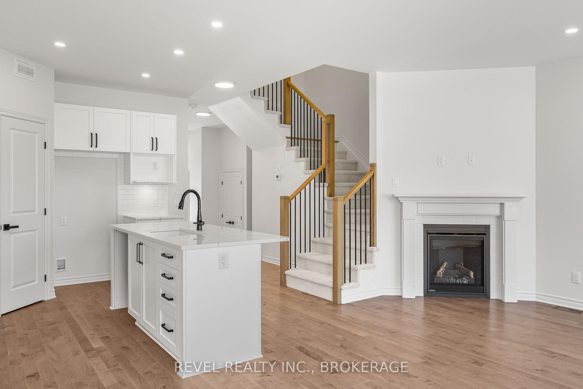 Photo 7 of 332 Dockside Drive, Kingston, Kingston East (Incl Barret Crt) — HOMEH