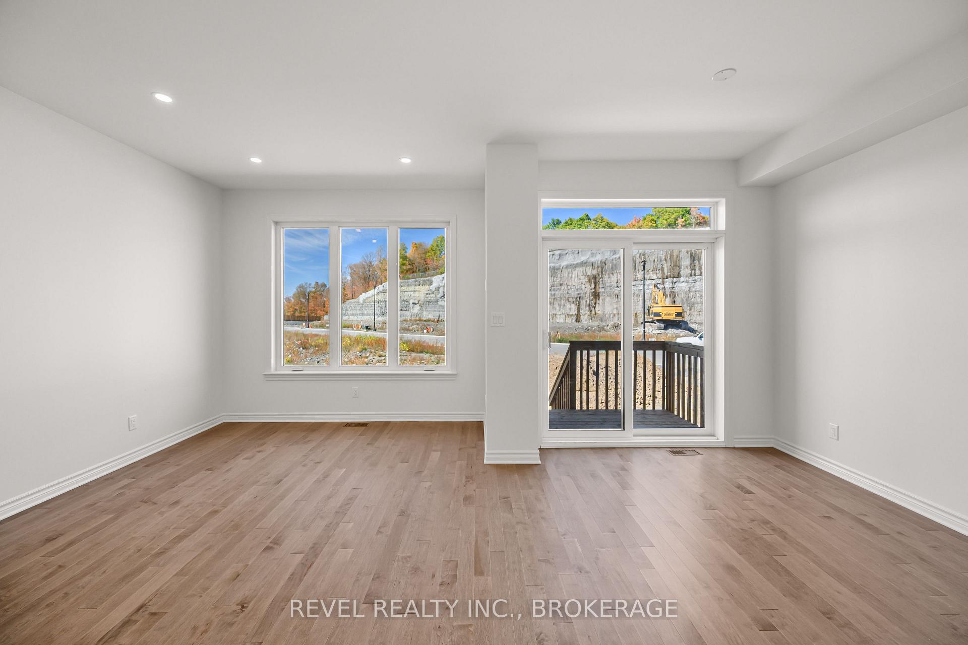 Photo 9 of 332 Dockside Drive, Kingston, Kingston East (Incl Barret Crt) — HOMEH
