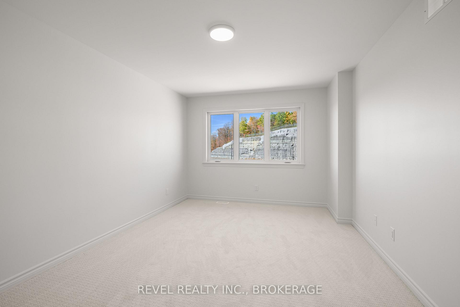 Photo 12 of 332 Dockside Drive, Kingston, Kingston East (Incl Barret Crt) — HOMEH