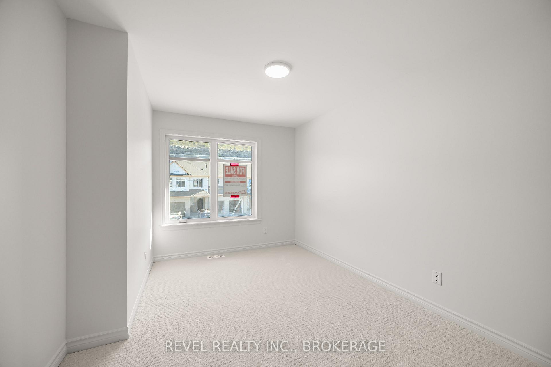 Photo 20 of 332 Dockside Drive, Kingston, Kingston East (Incl Barret Crt) — HOMEH