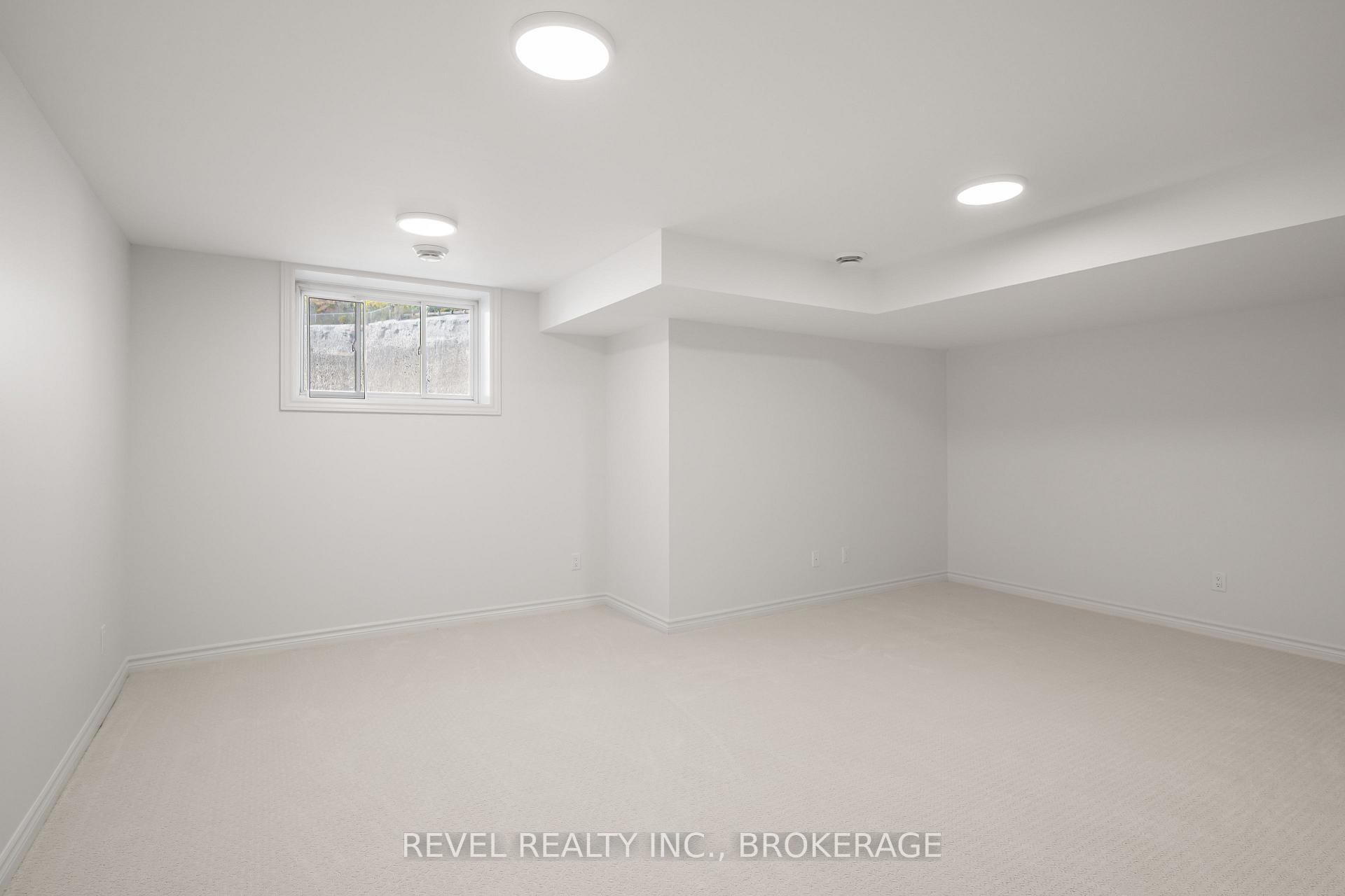 Photo 24 of 332 Dockside Drive, Kingston, Kingston East (Incl Barret Crt) — HOMEH