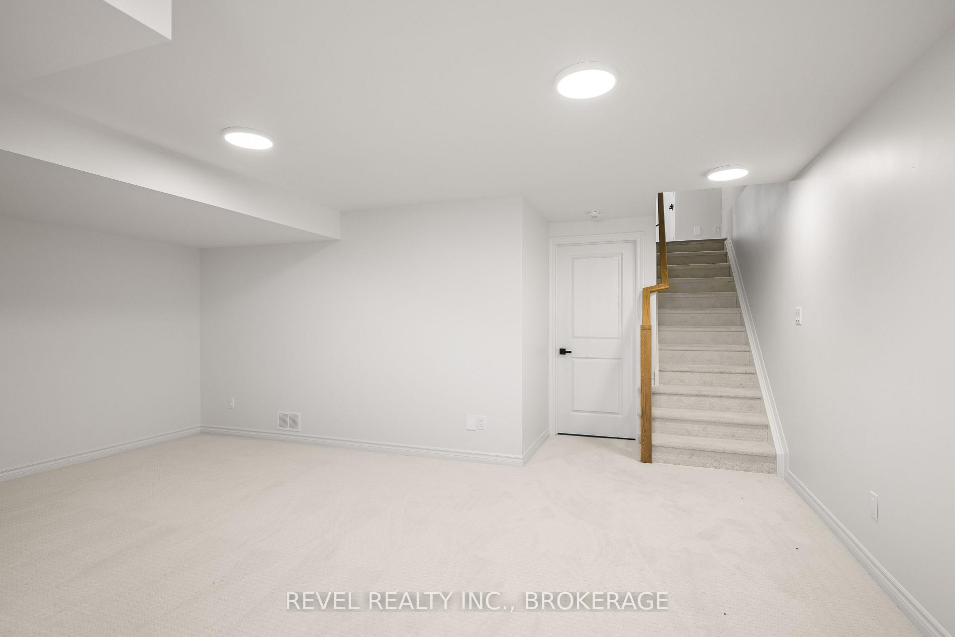 Photo 25 of 332 Dockside Drive, Kingston, Kingston East (Incl Barret Crt) — HOMEH