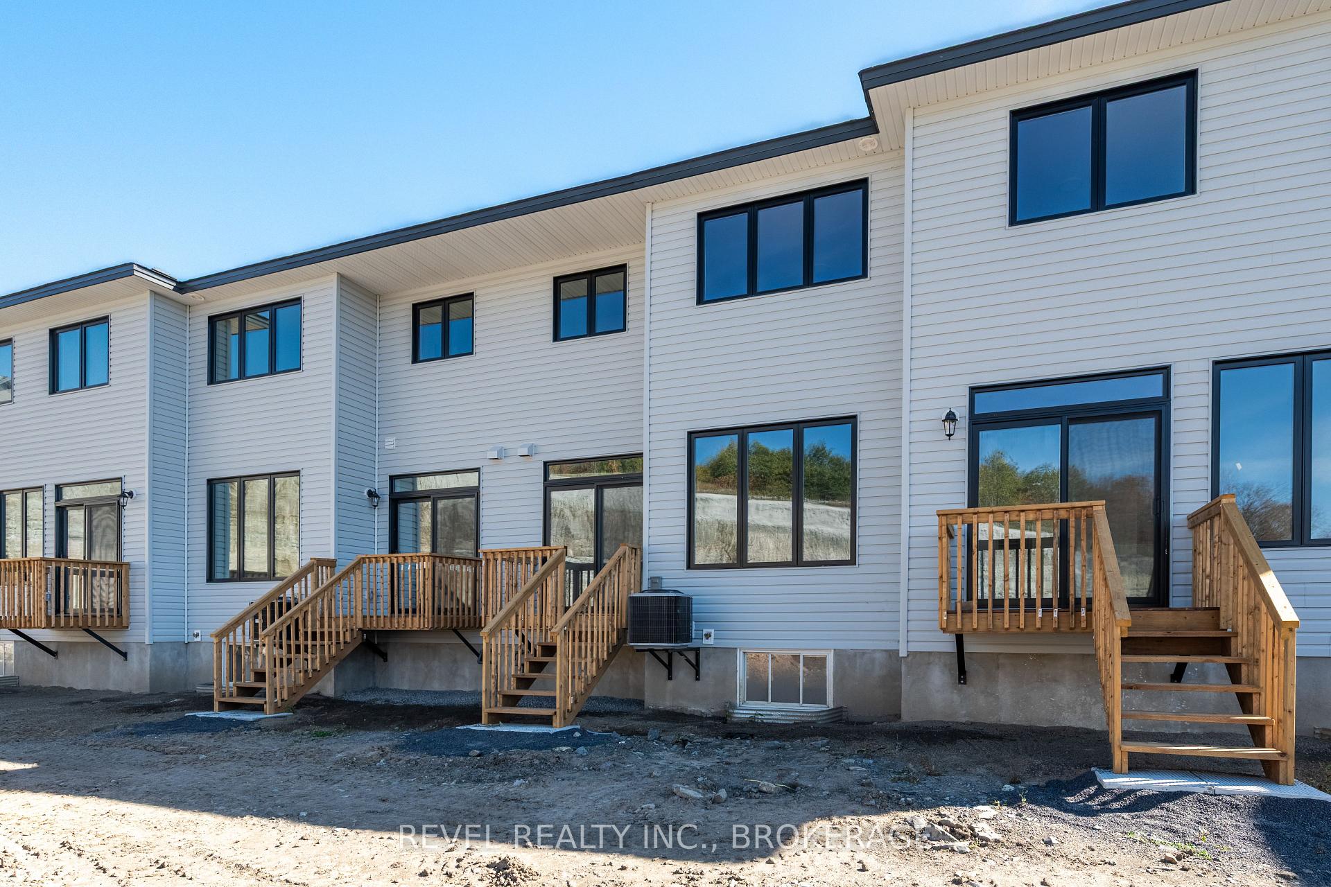Photo 29 of 332 Dockside Drive, Kingston, Kingston East (Incl Barret Crt) — HOMEH