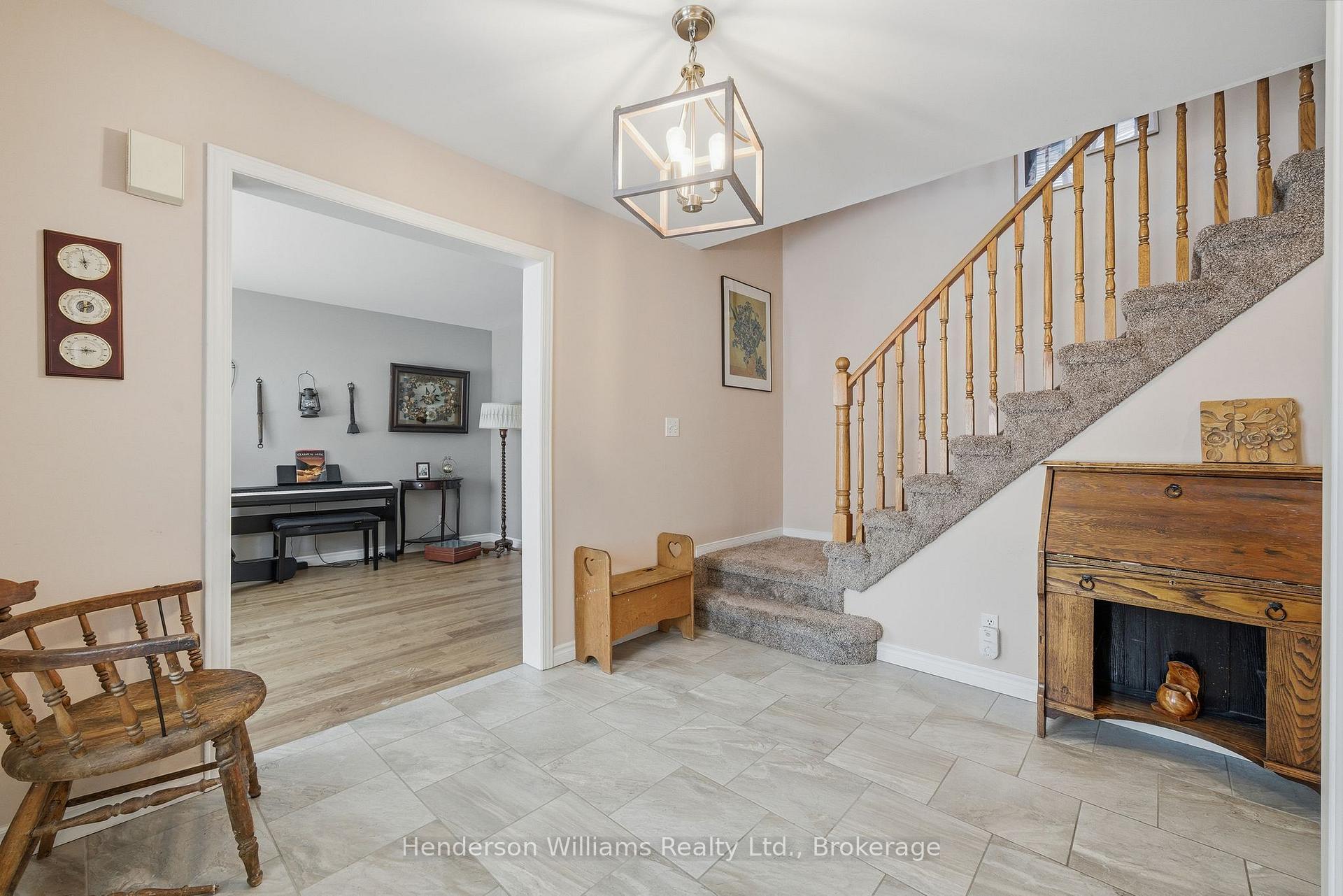 Photo 3 of 42 Forchuk Crescent, Quinte West, Trenton Ward — HOMEH