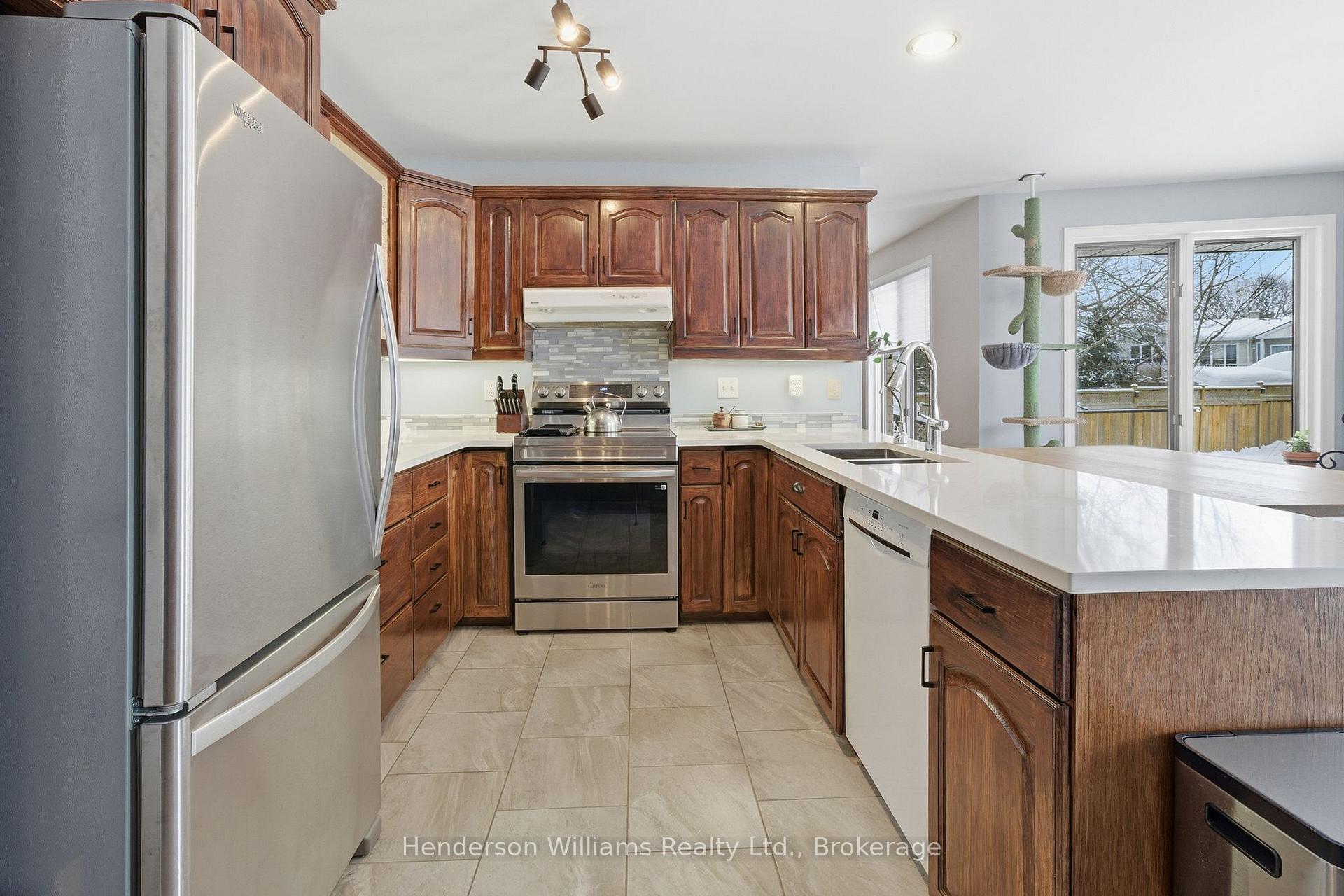 Photo 10 of 42 Forchuk Crescent, Quinte West, Trenton Ward — HOMEH