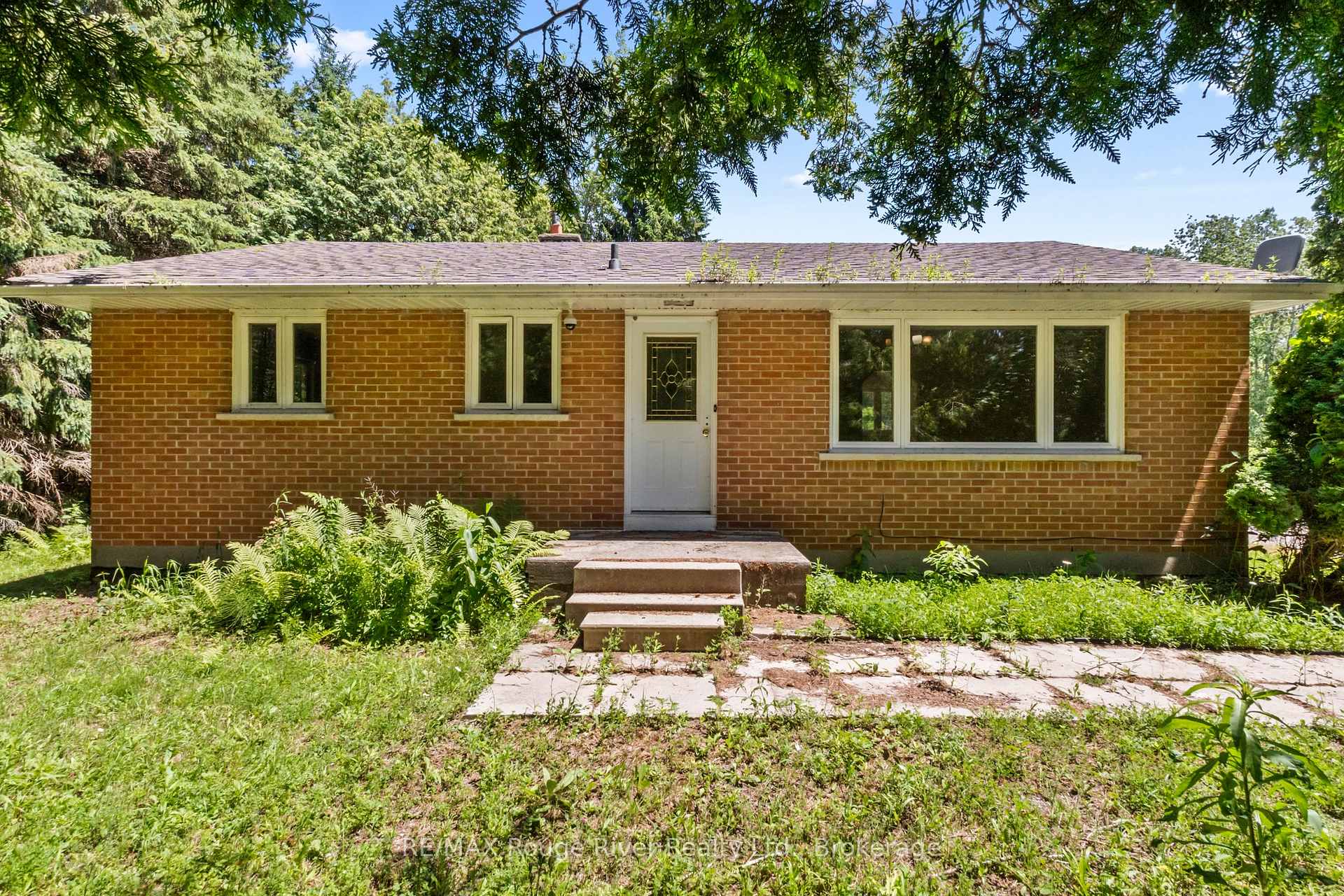 Photo 3 of 3403 Holt Road, Clarington, Bowmanville — HOMEH