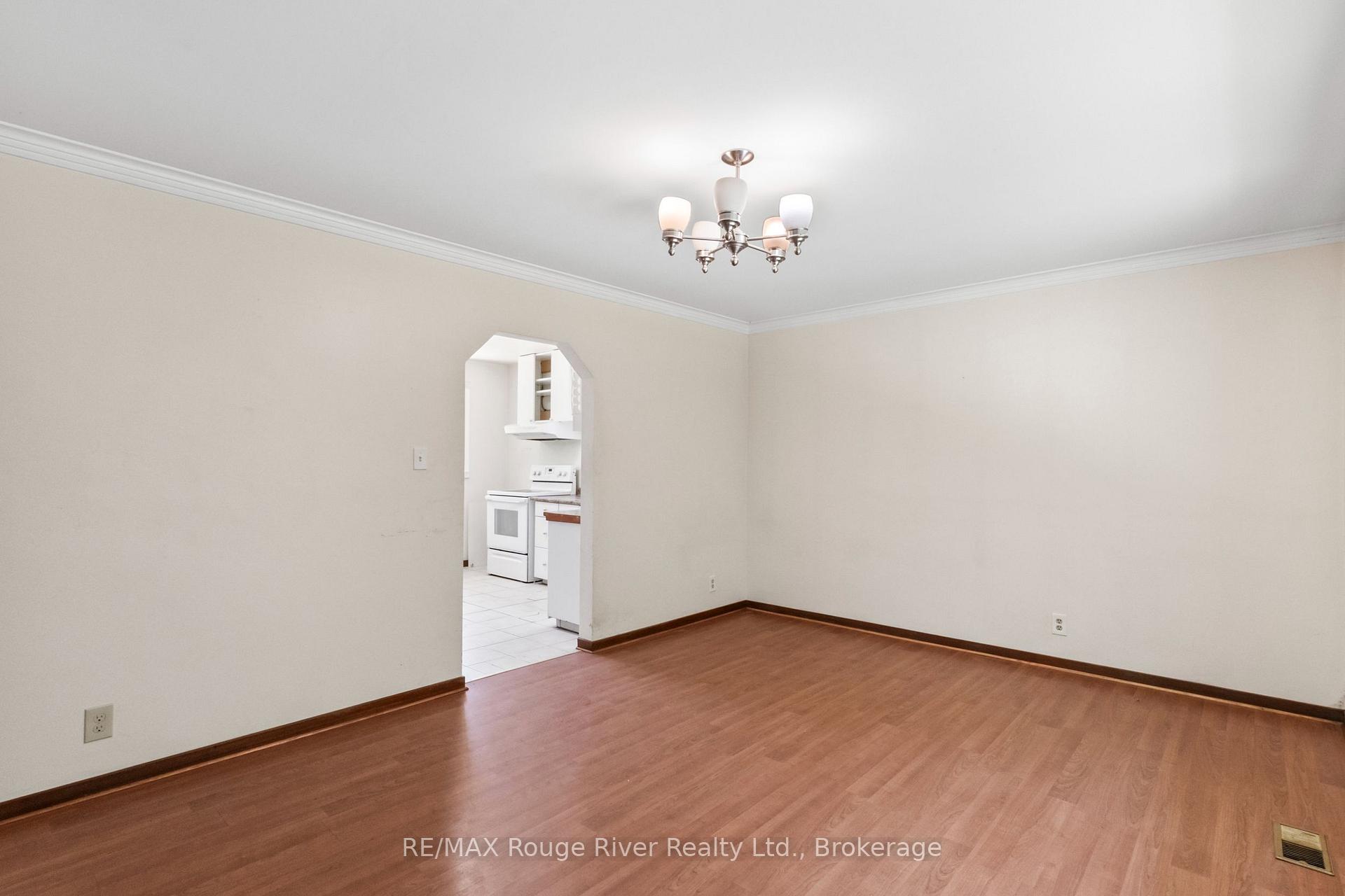 Photo 7 of 3403 Holt Road, Clarington, Bowmanville — HOMEH