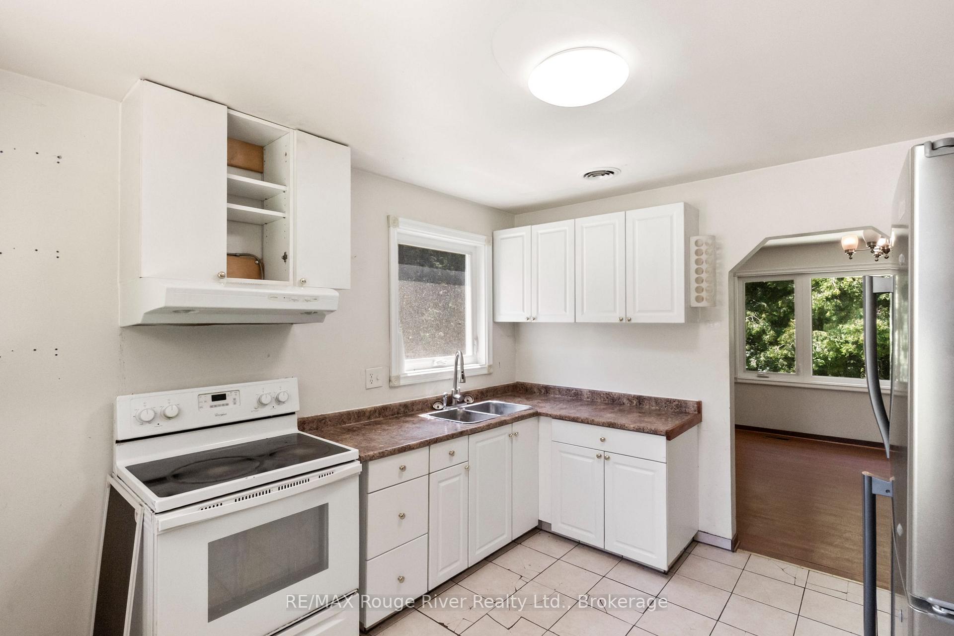 Photo 9 of 3403 Holt Road, Clarington, Bowmanville — HOMEH