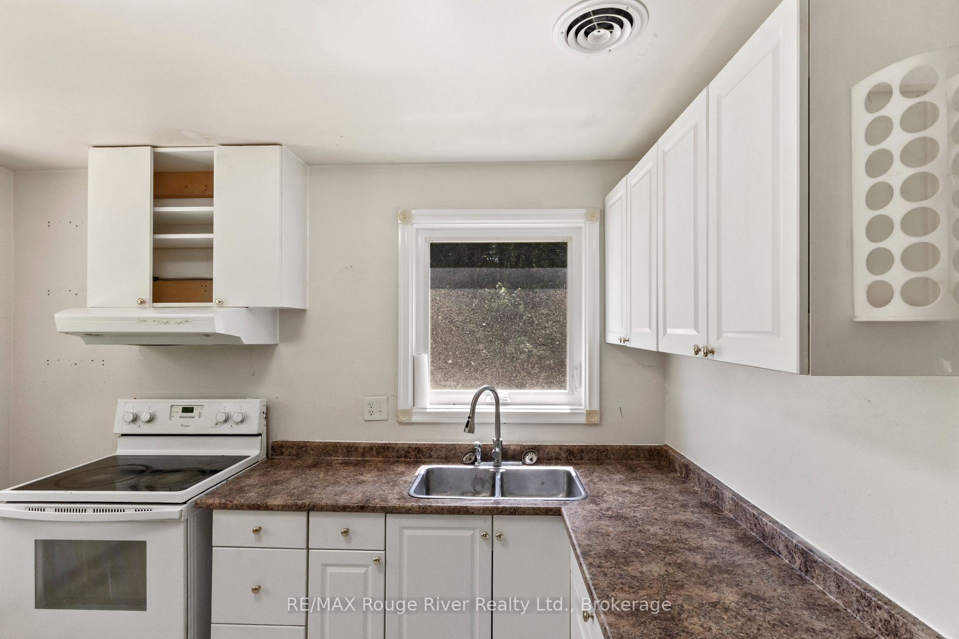 Photo 12 of 3403 Holt Road, Clarington, Bowmanville — HOMEH