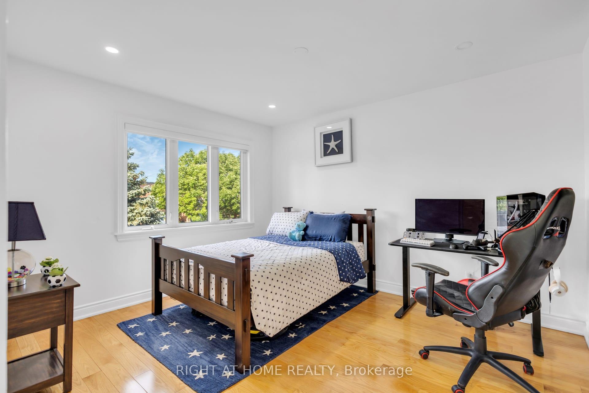 Photo 12 of 4345 Romfield Crescent, Mississauga, Central Erin Mills — HOMEH