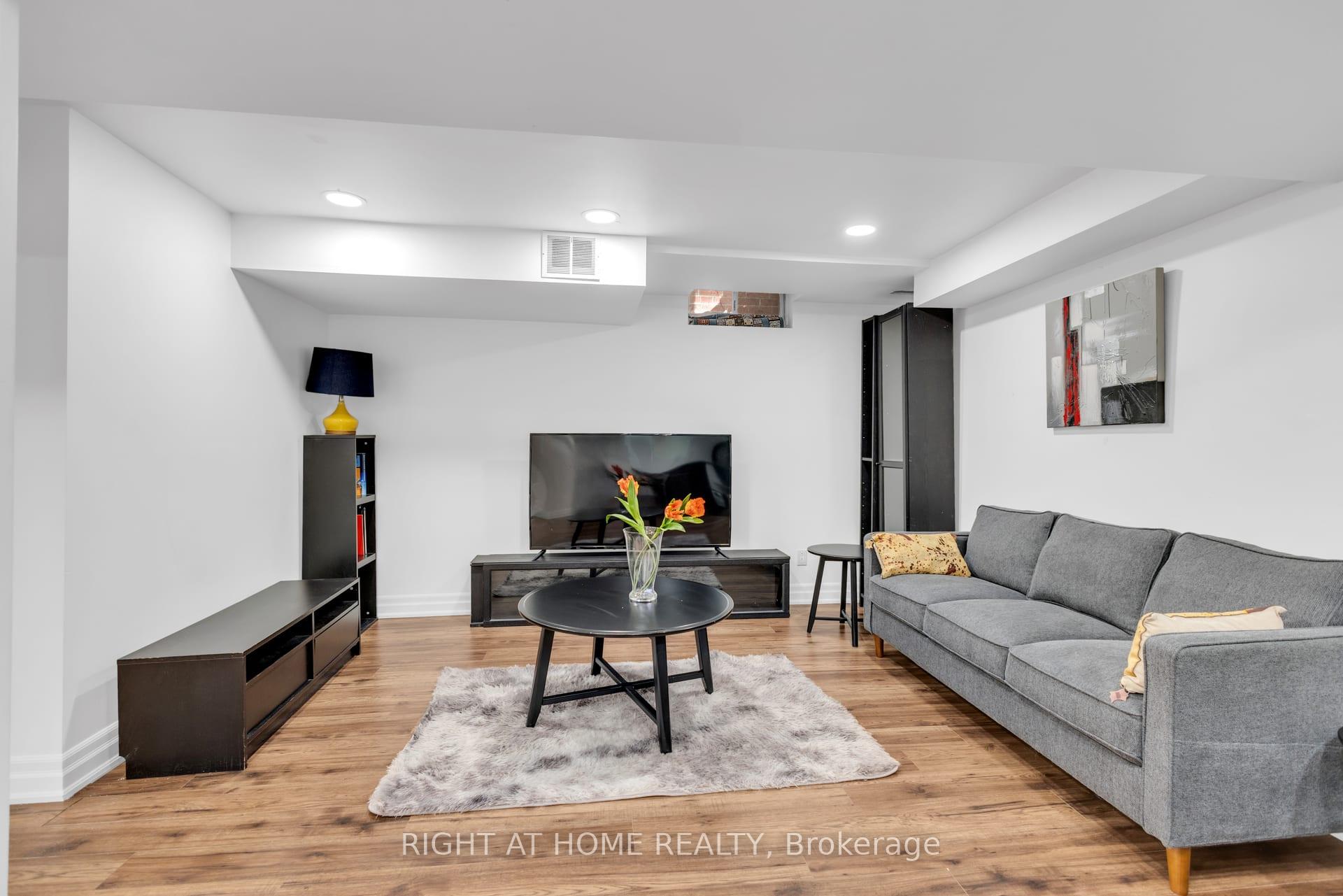 Photo 21 of 4345 Romfield Crescent, Mississauga, Central Erin Mills — HOMEH